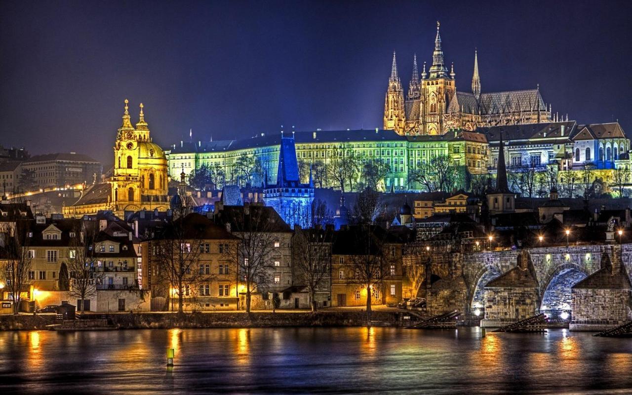 Black Gold Kingdom Praga Zewnętrze zdjęcie